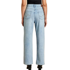 Women's Straight Fit Jeans